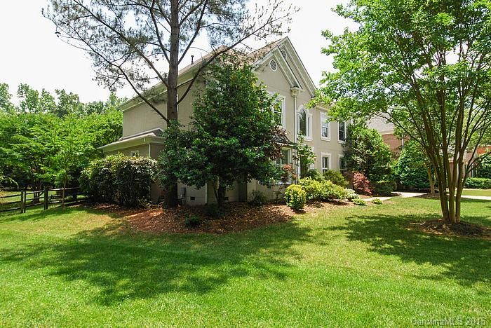 12811 Darby Chase Dr, Charlotte, NC 28277