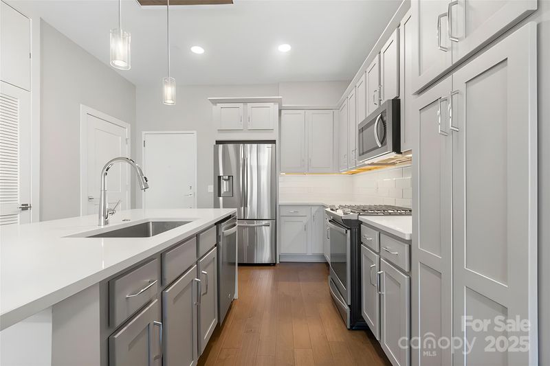 2401 Euclid Ave #103, Charlotte, NC 28203