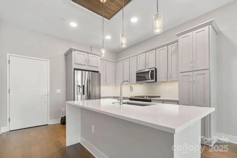 2401 Euclid Ave #103, Charlotte, NC 28203