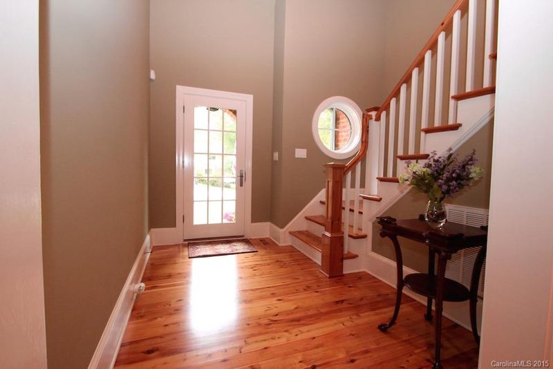 242 Ney Cir, Davidson, NC 28036
