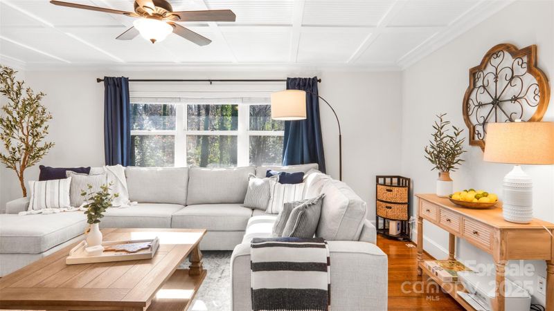 8901 Douglas Dr, Charlotte, NC 28217