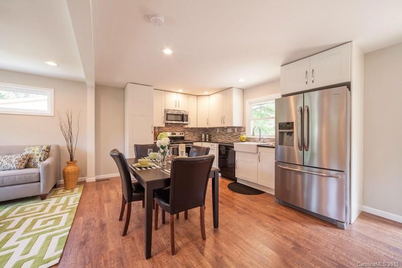 2709 Springway Dr, Charlotte, NC 28205