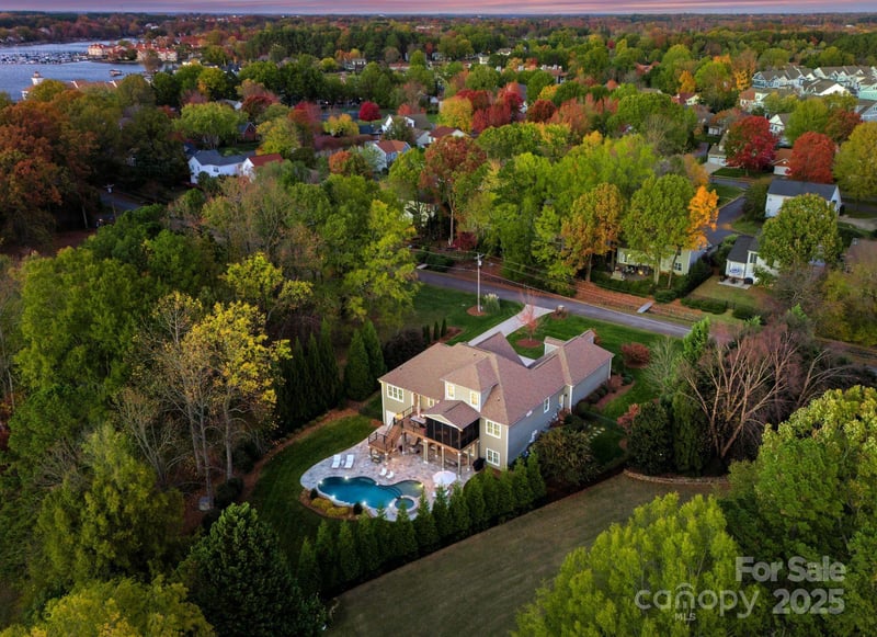 7542 Waterview Dr, Cornelius, NC 28031