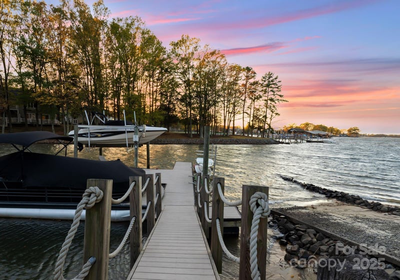 7542 Waterview Dr, Cornelius, NC 28031