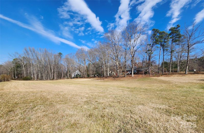 11201 Idlewild Rd, Matthews, NC 28105
