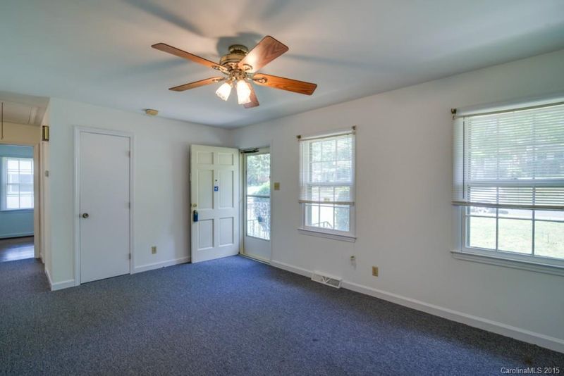 4100 Abbeydale Dr, Charlotte, NC 28205