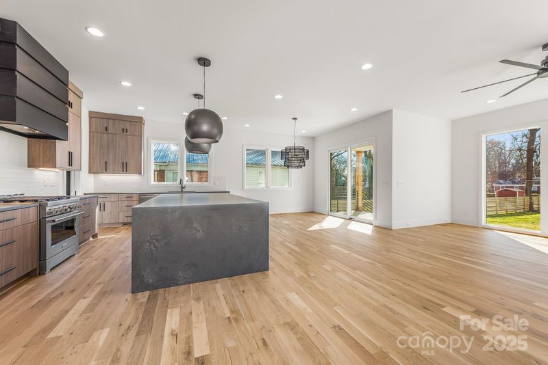 1921 Washington Ave, Charlotte, NC 28216