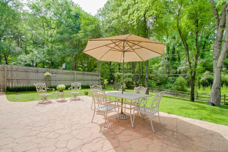 5618 Cottingham Ln, Charlotte, NC 28211