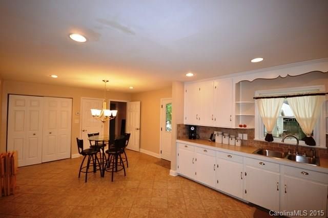 5632 Margaret Wallace Rd, Matthews, NC 28105