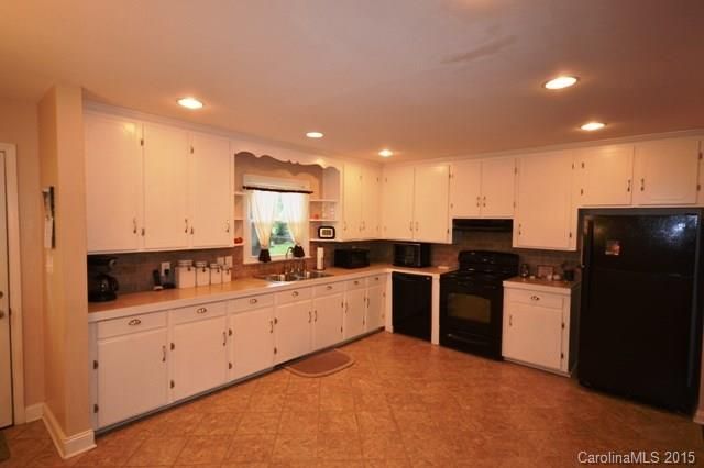 5632 Margaret Wallace Rd, Matthews, NC 28105