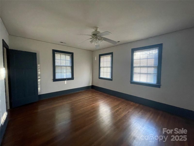 2101 Malvern Rd, Charlotte, NC 28207
