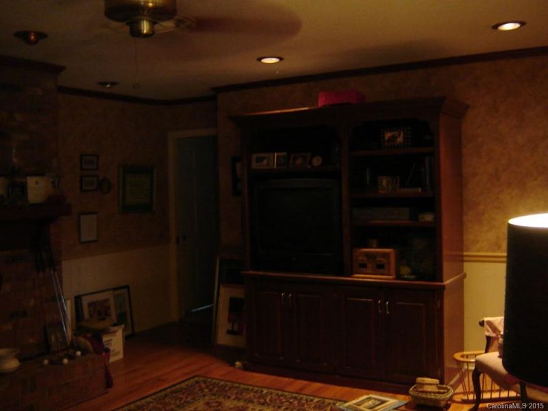 644 N Main St, Wingate, NC 28174