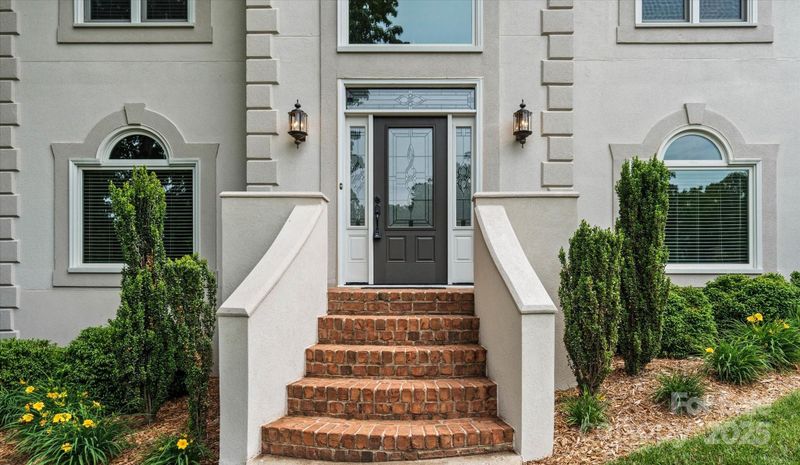 430 43rd Ave NW, Hickory, NC 28601