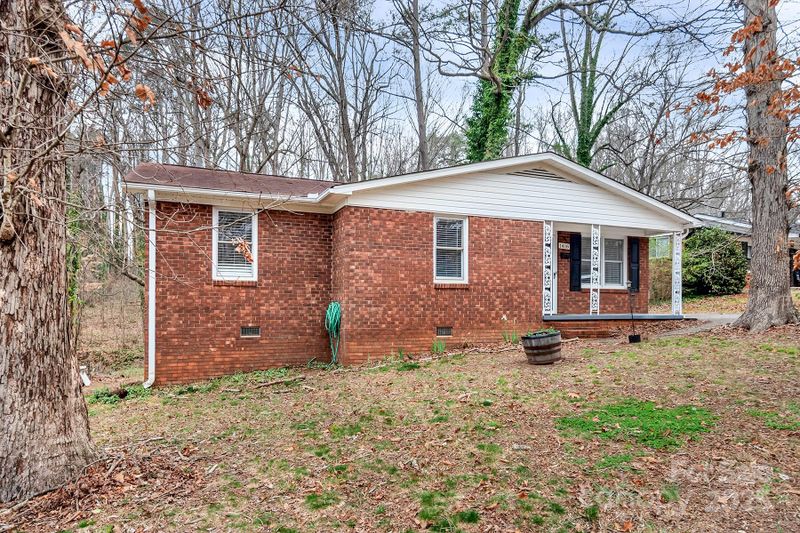 1418 Nottingham Rd, Kannapolis, NC 28081