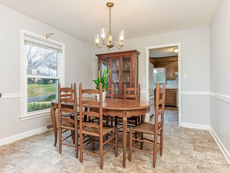6522 Fair Lawn Rd, Charlotte, NC 28215