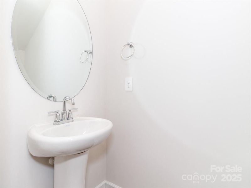 1334 31st St #6, Conover, NC 28613