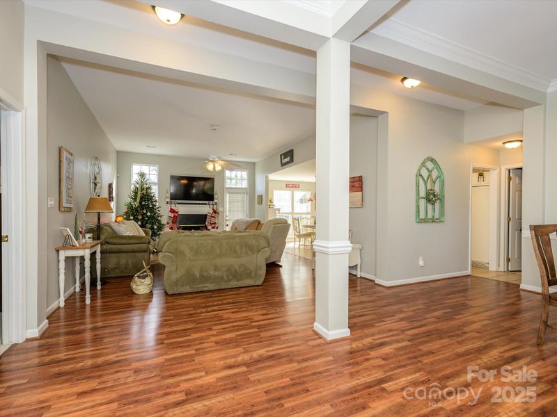 12401 Olde Mill Stream Ct, Charlotte, NC 28277