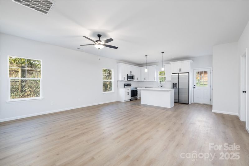 310 W 4th Ave, Gastonia, NC 28052