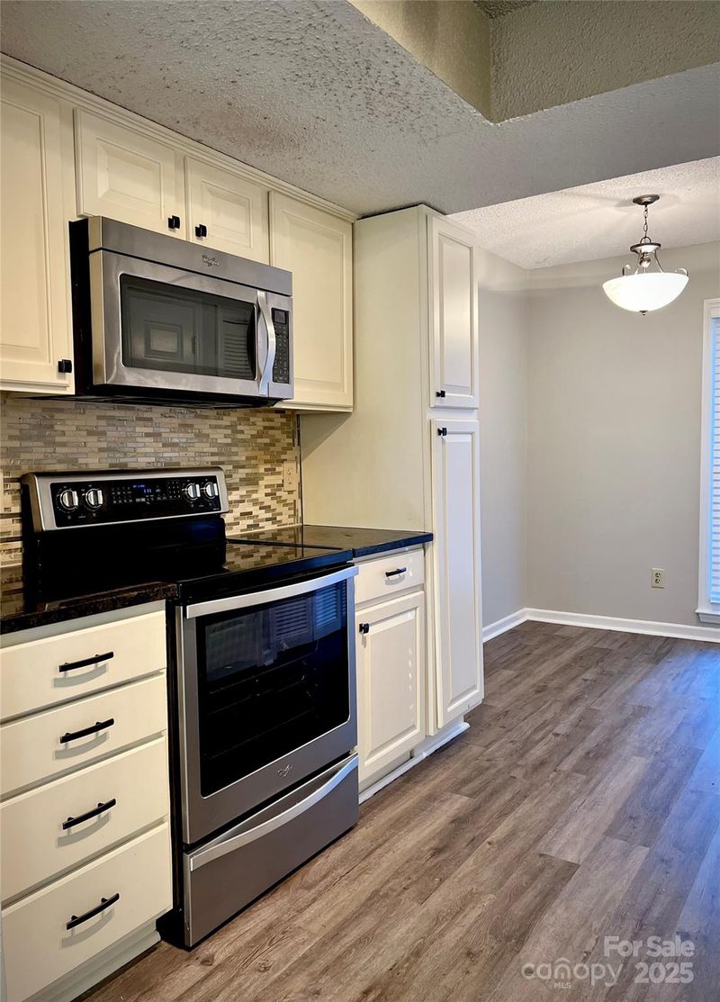 6818 Copernicus Cir, Charlotte, NC 28226