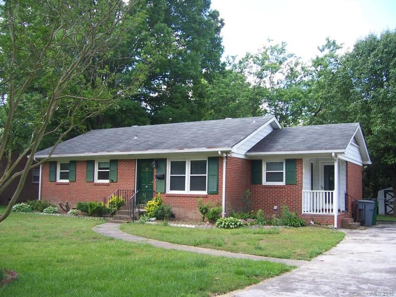 2231 Birchcrest Dr, Charlotte, NC 28205