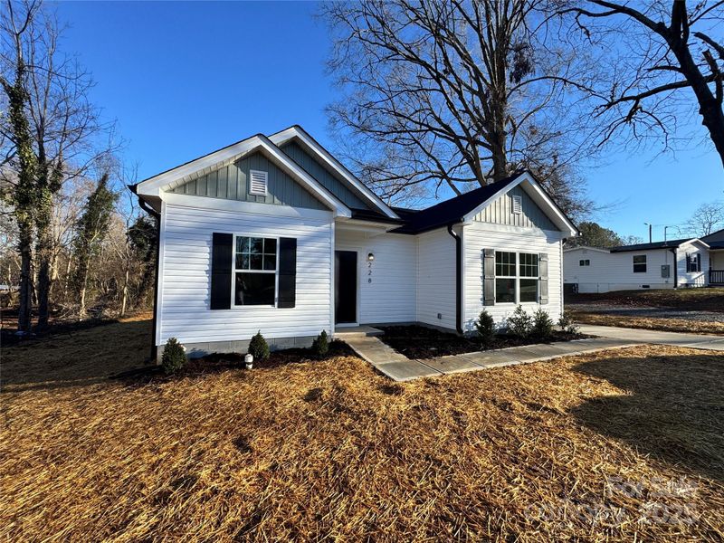 228 Queens Rd, Gastonia, NC 28052