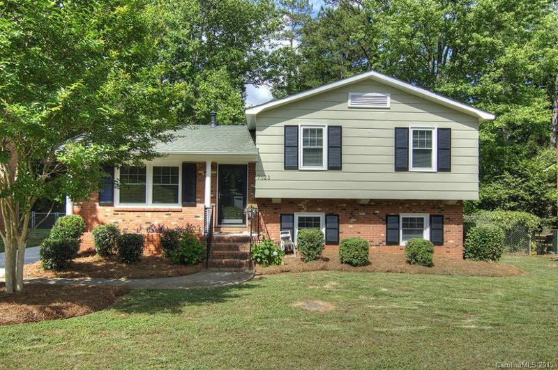7523 Watercrest Rd, Charlotte, NC 28210