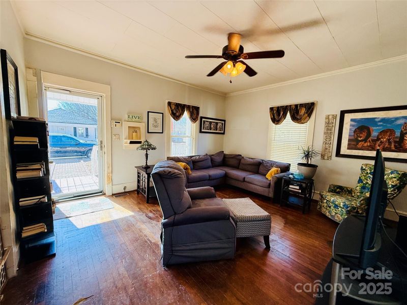 503 E 10th St, Kannapolis, NC 28083