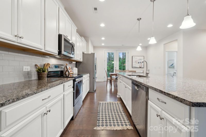 1252 Madison Towns Ln, Charlotte, NC 28209