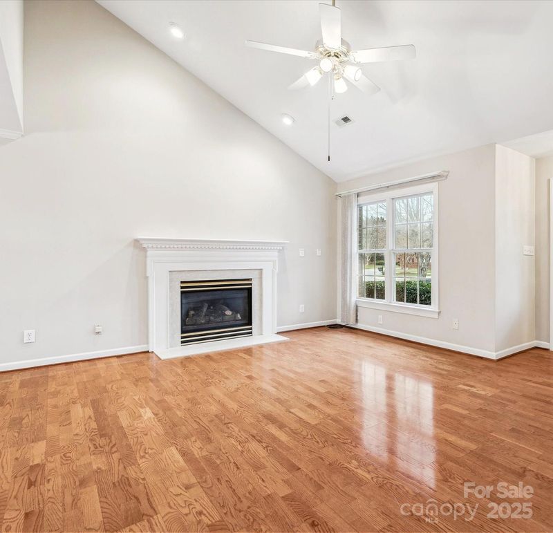2104 Pinefield Ct, Gastonia, NC 28056
