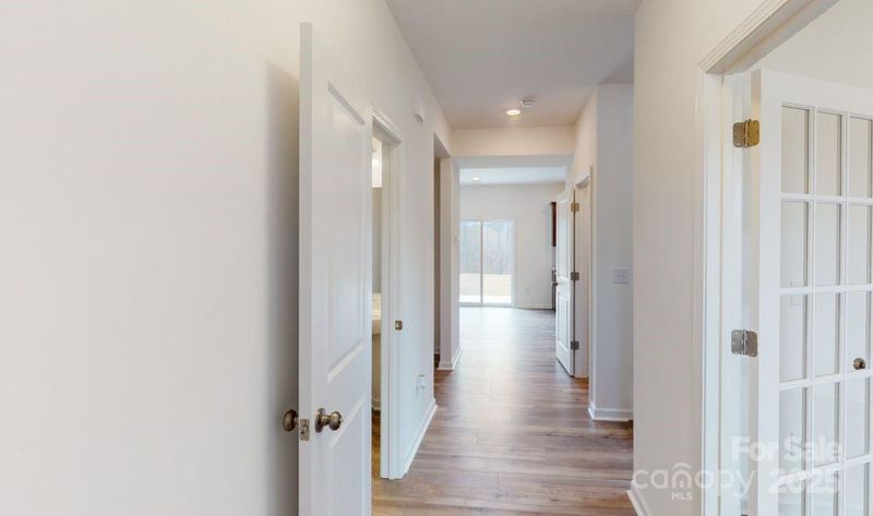 2125 Clifton Rd, Sherrills Ford, NC 28673