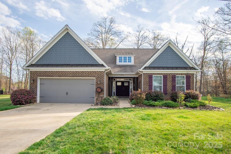7236 Albemarle Dr, Denver, NC 28037