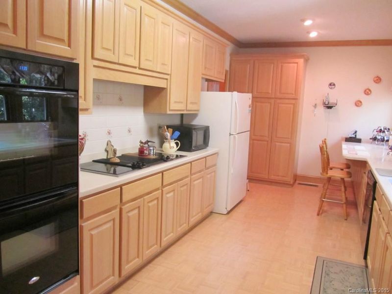 100 Devonport Dr, Weddington, NC 28104