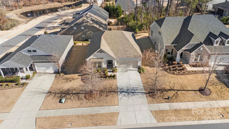 9307 Dufaux Dr, Charlotte, NC 28278