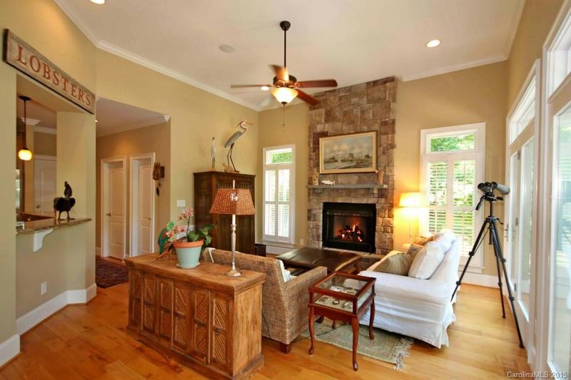 700 Lakeview Shores Loop, Mooresville, NC 28117