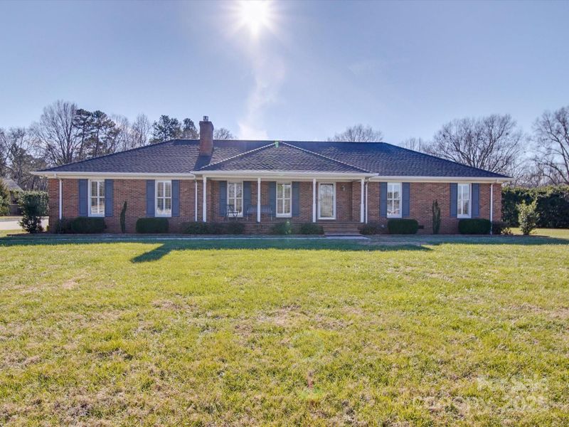 7169 Pleasant Grove Rd, Charlotte, NC 28216
