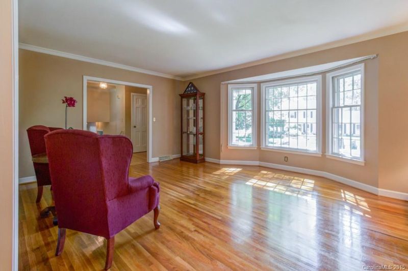 1213 Redcoat Dr, Charlotte, NC 28211