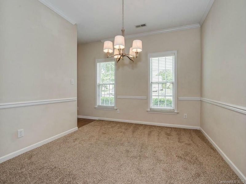 9334 Mitchell Glen Dr, Charlotte, NC 28277