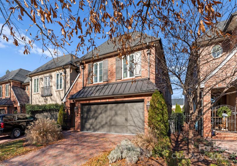 113 Huntley Pl, Charlotte, NC 28207