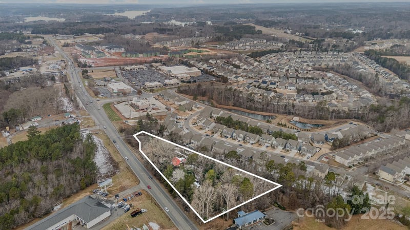 882 - 890 River Hw, Mooresville, NC 28117