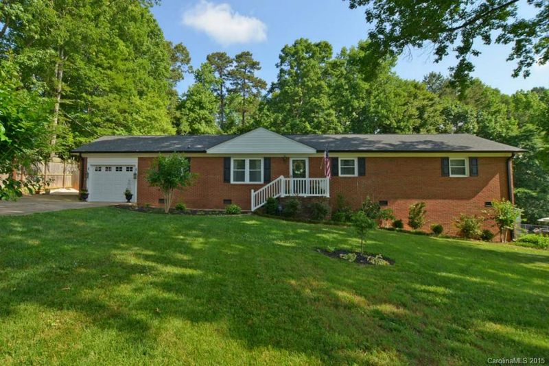 408 Middleton Ave, Matthews, NC 28104
