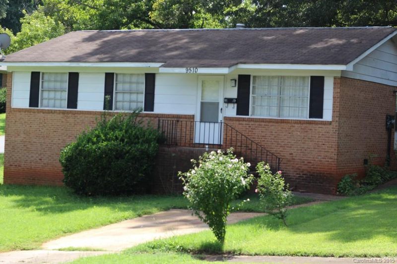 9510 Greyleaf Pl, Charlotte, NC 28210
