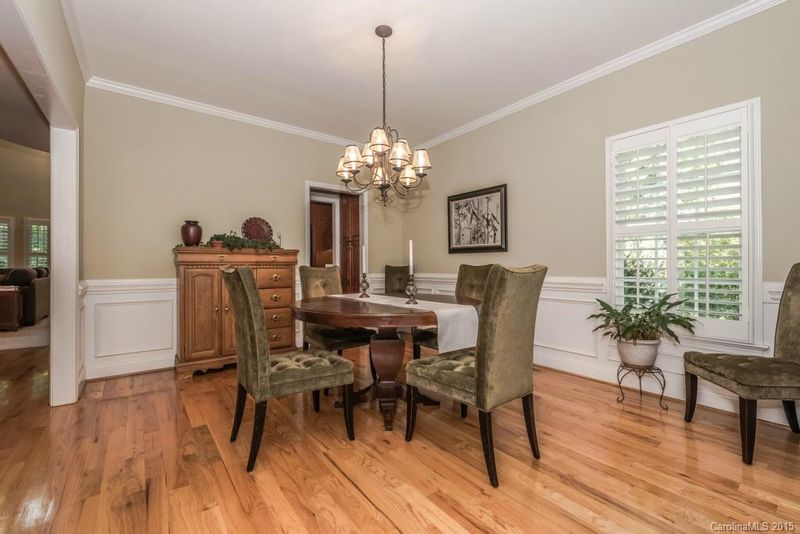 110 Creek Side Dr, Mount Holly, NC 28120