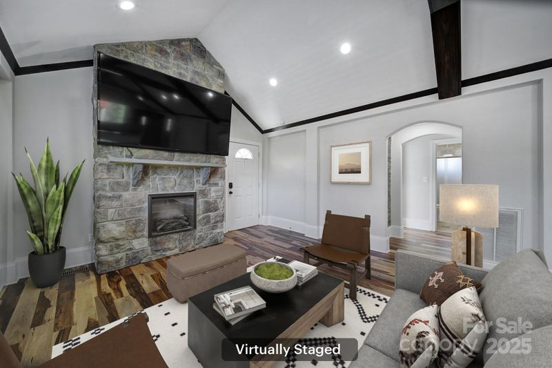 709 Grass Dr, Charlotte, NC 28216