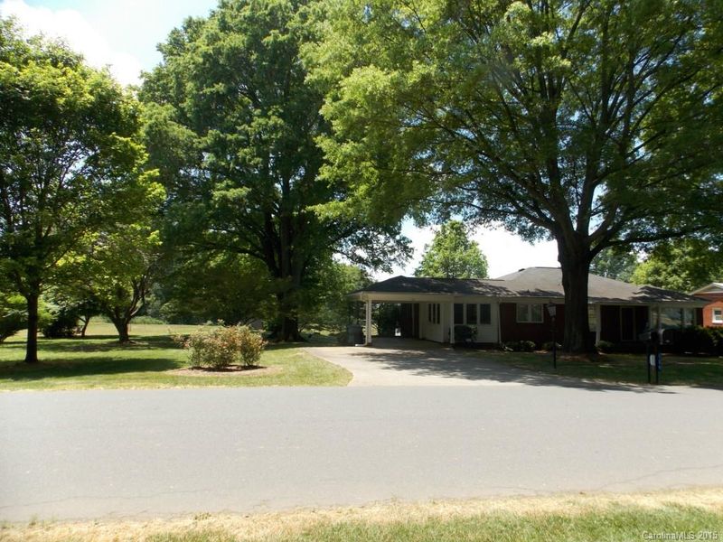 128 Mccord St, Charlotte, NC 28216