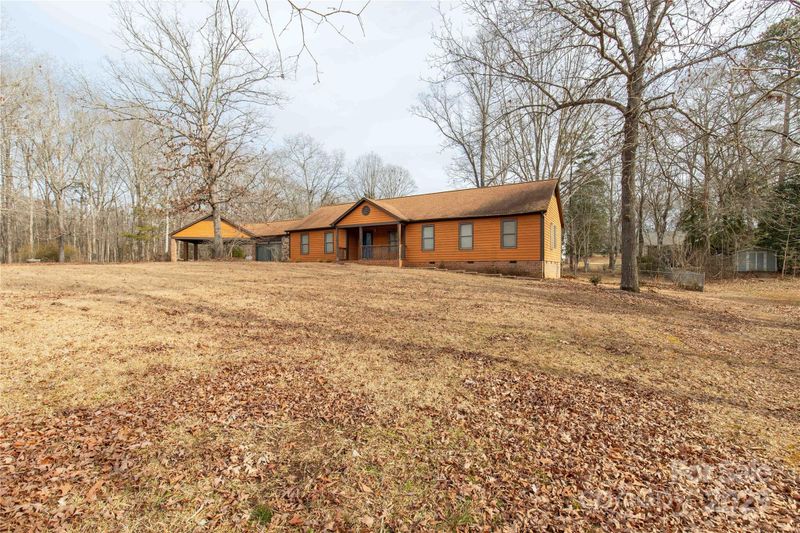 664 Freemont Dr, Lancaster, SC 29720