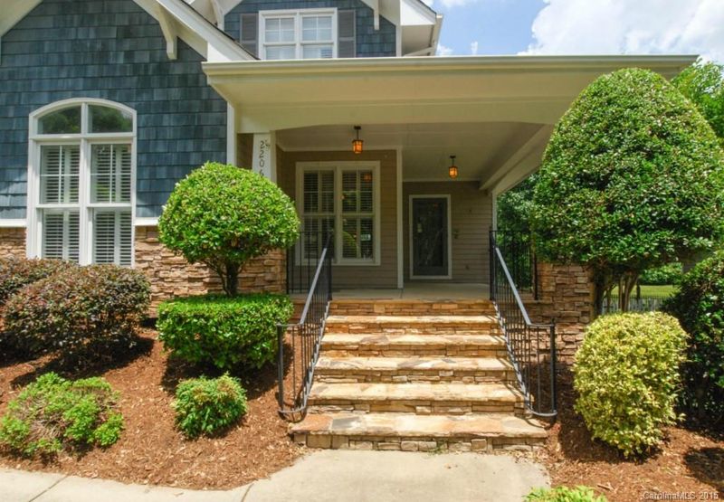 2206 Mirow Pl, Charlotte, NC 28270