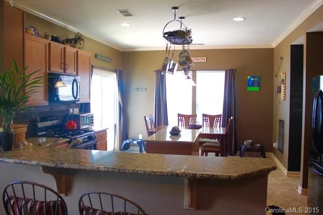 10925 Kingsview Dr, Davidson, NC 28036