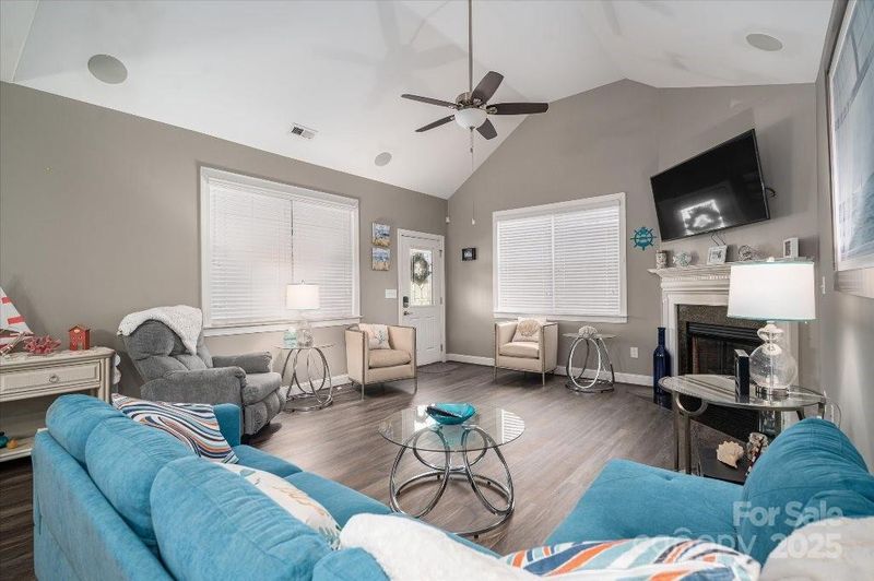 8176 Viscount Ct, Denver, NC 28037