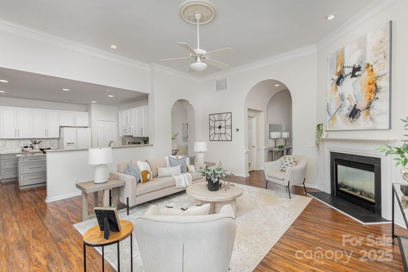 9207 Hickory Tree Ln, Charlotte, NC 28277