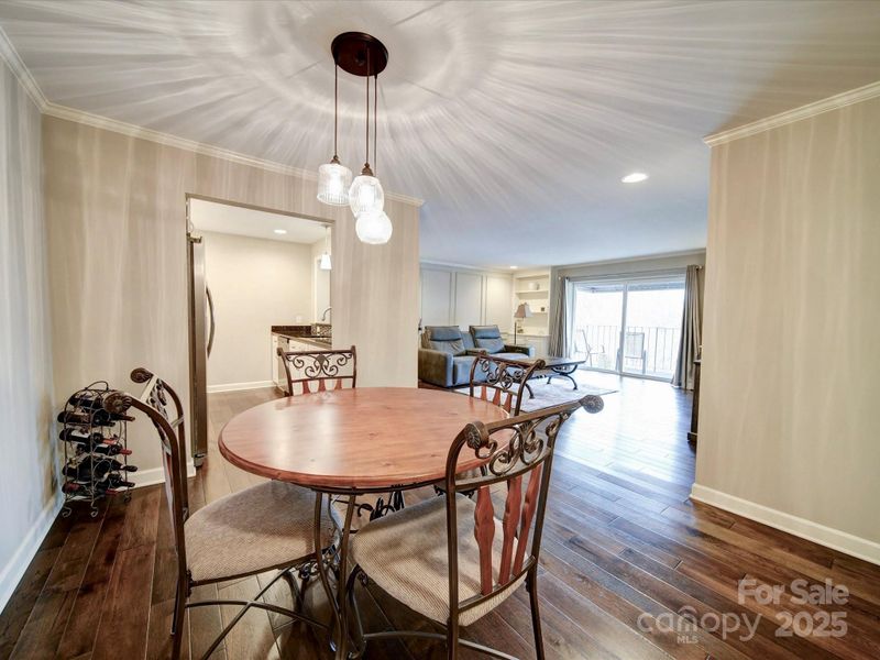 1323 Queens Rd #407, Charlotte, NC 28207